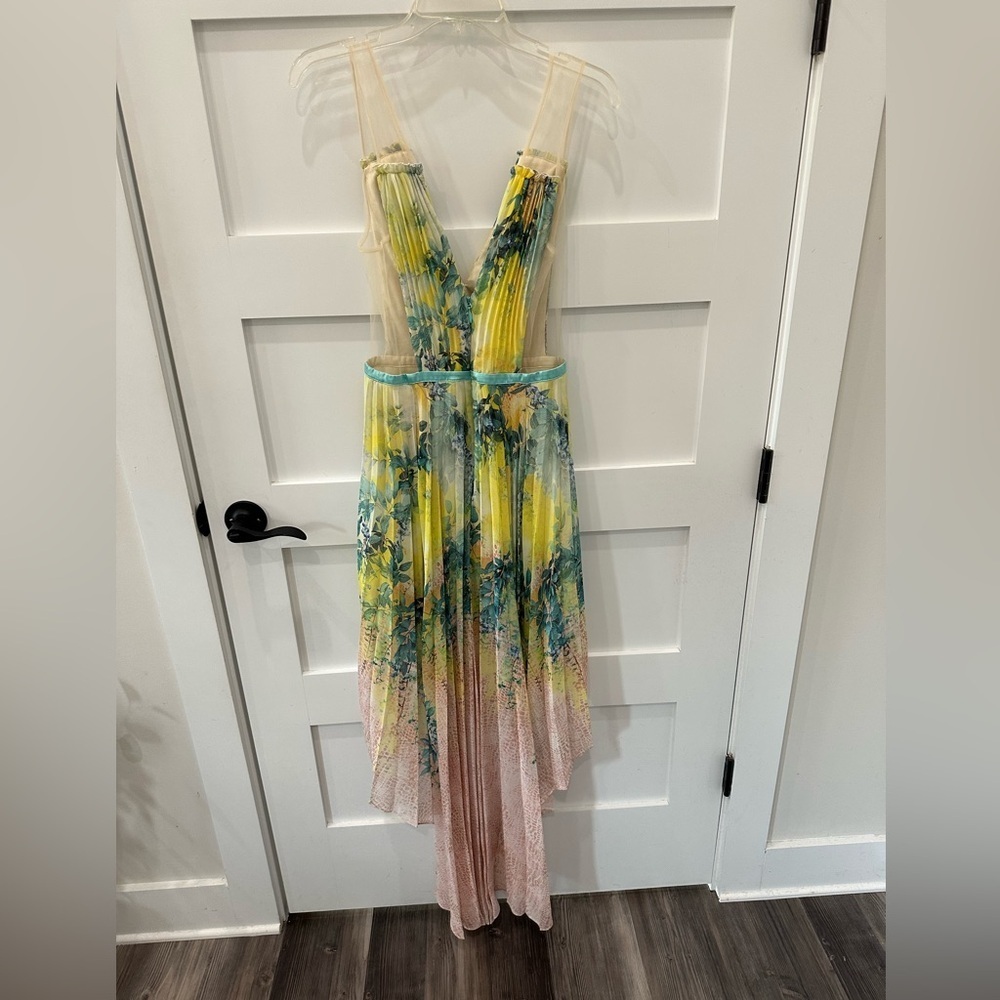 Bebe sleeveless Maxi Gown Size 6 - Picture 5 of 9